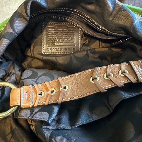 Coach Y2K Soho Medium Hobo 3656 Grass/Clover Green Suede Legacy Fob Bag Charm - Picture 3 of 4